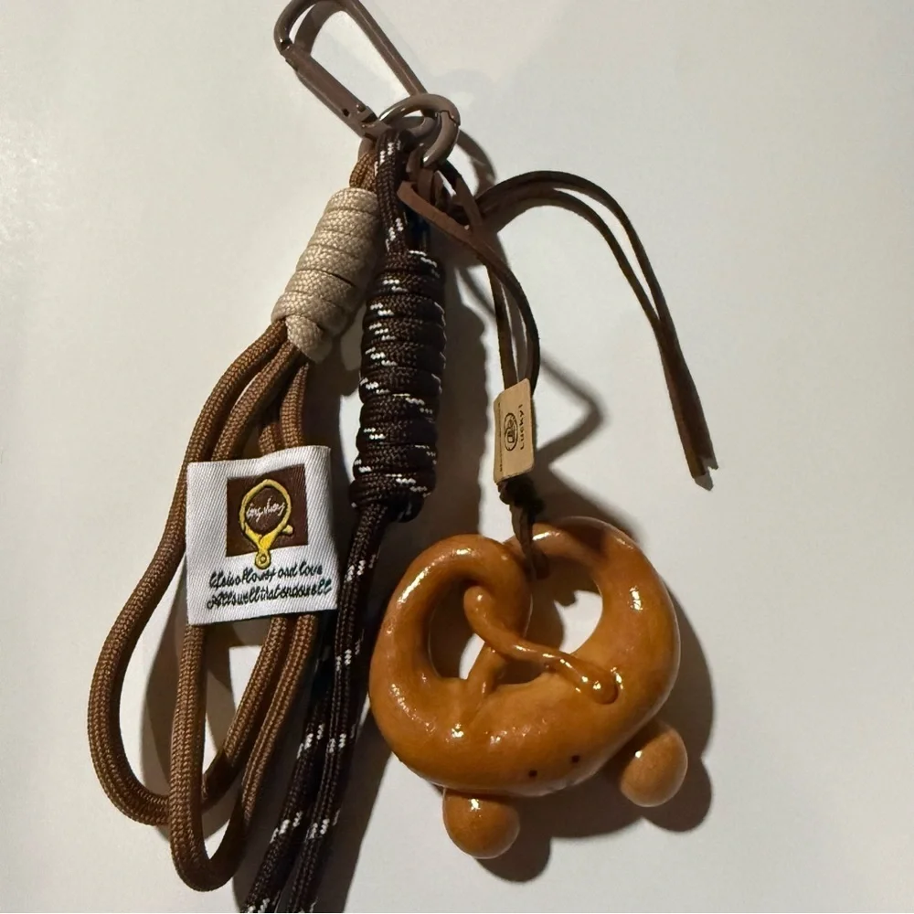Braided Rope Bag Pendant High-grade Keychain Cute Bread Pendant Chocolate